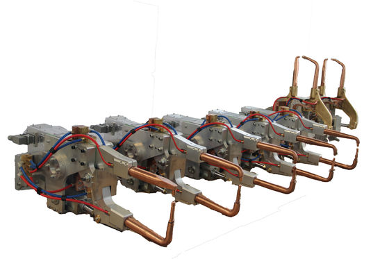 Electromagnetic Shielding 500V 200KVA Servo Spot Welding Gun Hand Held