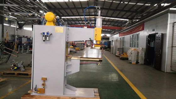 50HZ 3.5KN Sheet Metal CNC Spot Welding Machine Table Operated