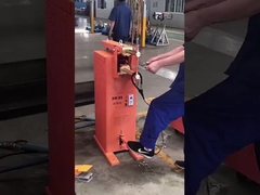 The metal sheet's welding of rock arm spot welder