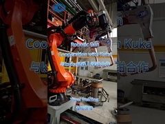 Robotic spot welding gun